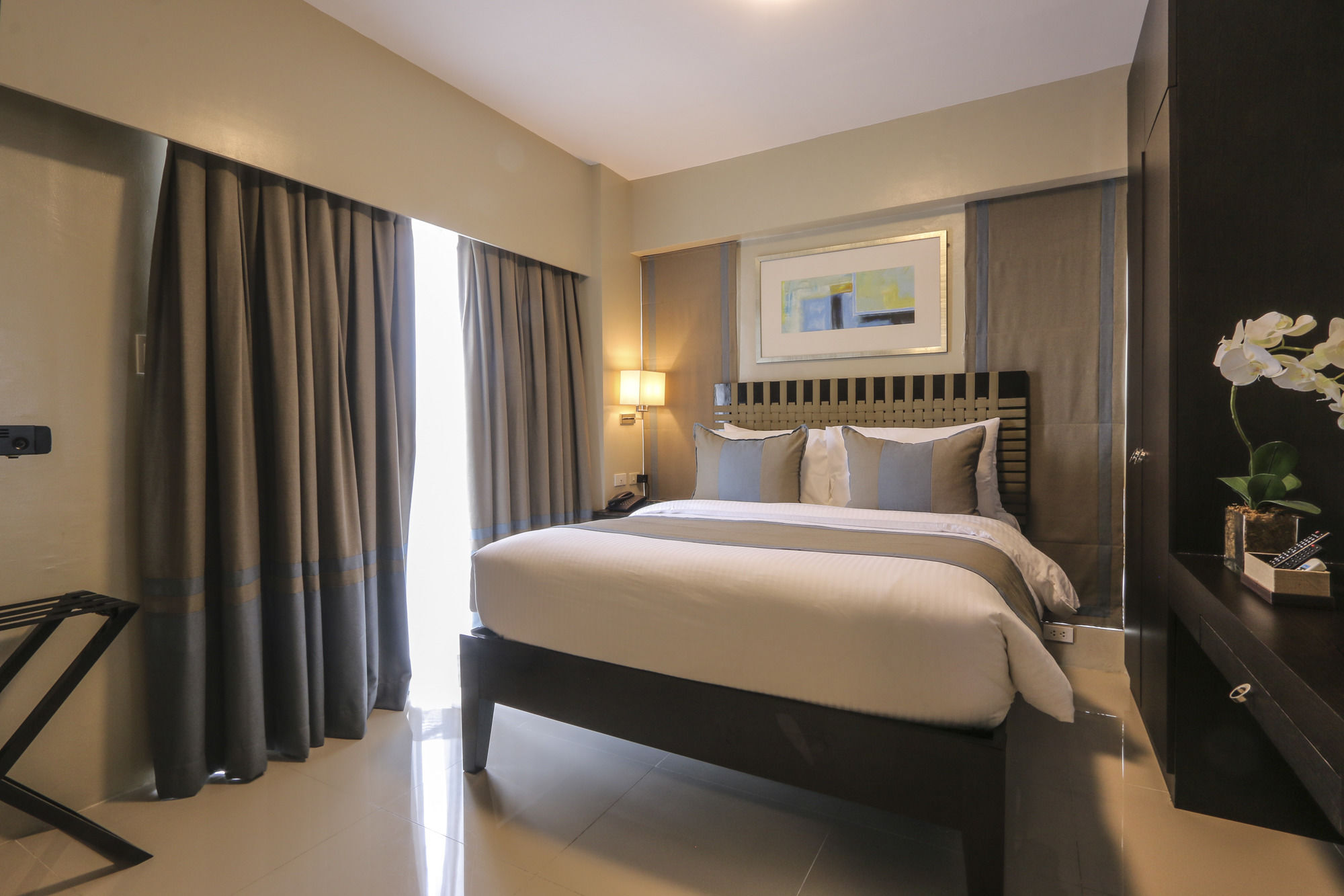 Bellini Suites At Presidio, Lakefront Muntinlupa City Kültér fotó